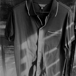 Banana Republic Men's Black Casual Button Down Shirt